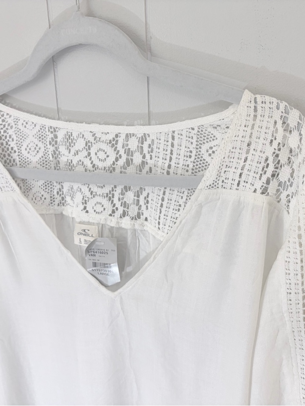NWT O'Neill White Lace Inset VNeck Tunic Cover Up Beach Festival Large - Picture 3 of 12